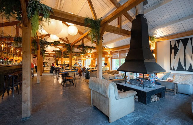 Lodge With a Spacious Terrace in Horsterwold - Photo 20