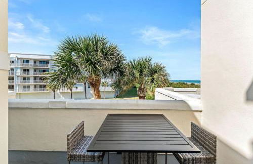 Royal Mansions, Ocean View Penthouse Condo - Foto 4