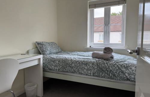 Spacious 3 Bed House in Horsham - Foto 4