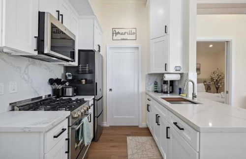 Luxury 1BR Suite Kitchen, Fireplace, Laundry, BBQ - Foto 13