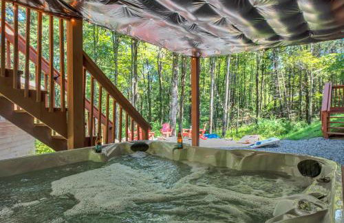 Secluded Log Cabin with Hot Tub Fire Pit Game Room - Foto 22