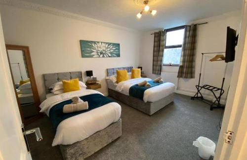 7 Person Home Flat W/parking - Near Swansea Centre - Foto 17