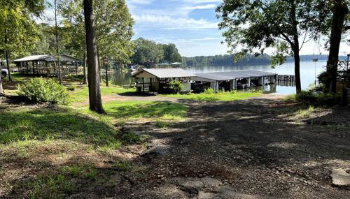 Incredible Lakefront Cabin for a Wonderful Family Adventure in Nature in Hemphill, Texas - Foto 2