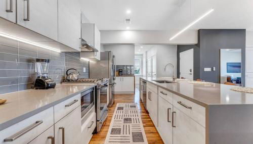 3 Bdrm 3 Full Bath Tower View walk up - Foto 5