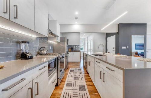 3 Bdrm 3 Full Bath Tower View walk up - Foto 5