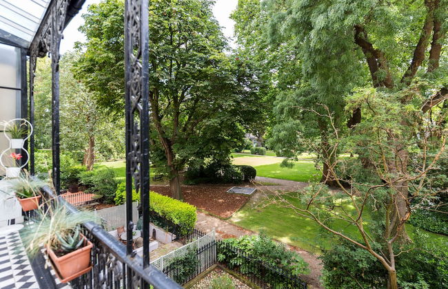 Philbeach Balcony- 2bed flat in Earls Ct - Photo 16