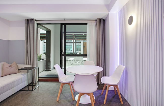 Cozy Studio Retreat in the City By Zodiak Stays - Photo 7