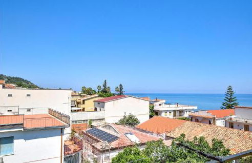 Nice Apartment In Marina Di Caronia - Foto 9