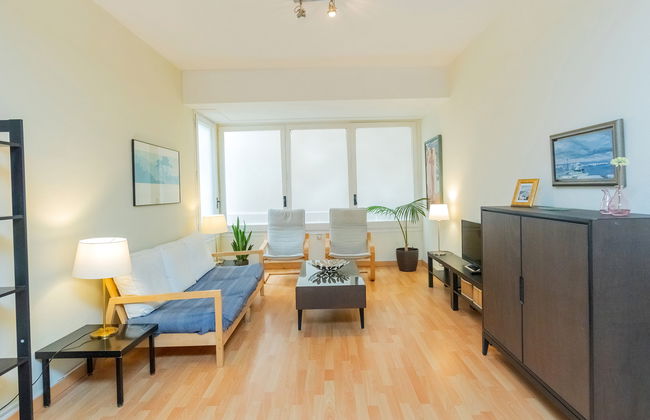 3 bedroom Apartment in Barcelona - Photo 2