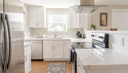 Hidden Gem in Seattle - Foto 3, stove, dishwasher, toaster