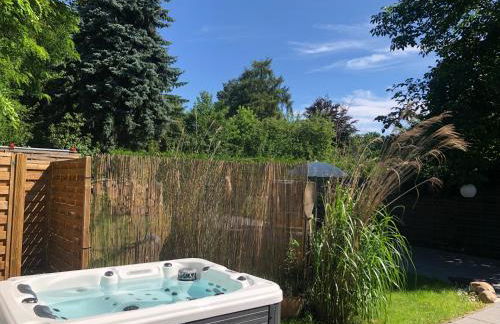 GartenLoft mit Outdoor Whirlpool und Garten - Foto 22