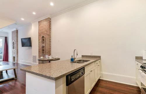 Charming 2BR on Carondelet by Hosteeva - Foto 24