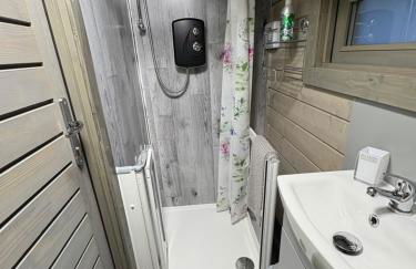 Daisy Cabin - Photo 24