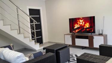 Casa com 3 suítes a 5 min do Centro - Foto 2