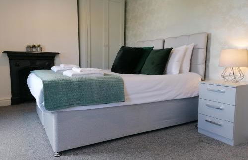 Chester 4 Bedroom House, Contractors & Leisure by Rework Accommodation - Photo 7