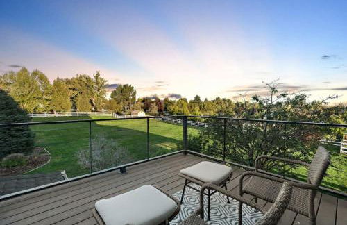 Private Oasis On 2 Acres with Indoor Pool and Theater - Foto 48