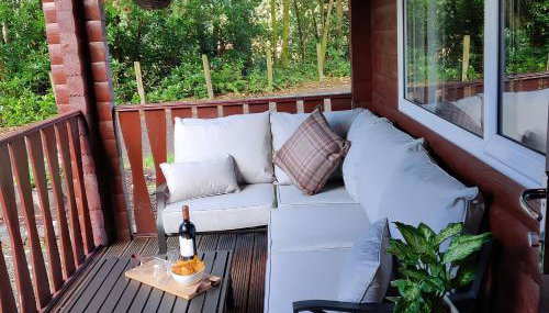 Willow Lodge - Photo 3