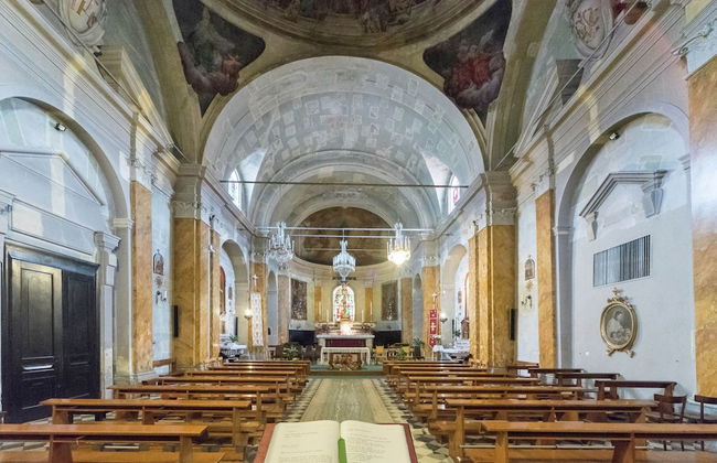 Secluded Chalet With Pool - Photo 27