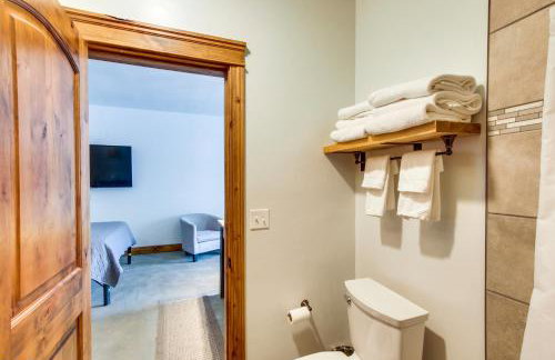 Central Lava Hot Springs Studio with Deck and Views! - Foto 22