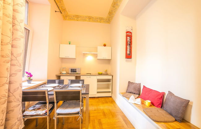 Mosaic Center Apartments - Photo 35