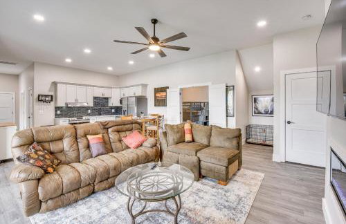 Lakefront Seneca Vacation Rental with Shared Dock! - Foto 4