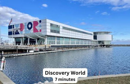 4 Bedroom 3 Story Townhouse with Free Parking - Foto 31