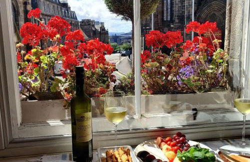 Royal Mile apt, just 1 min from Edinburgh Castle! - Foto 8