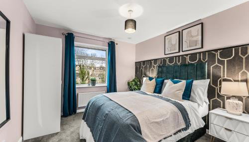 Elegant Retreat in Cheltenham - Garden & Parking Included - Foto 4