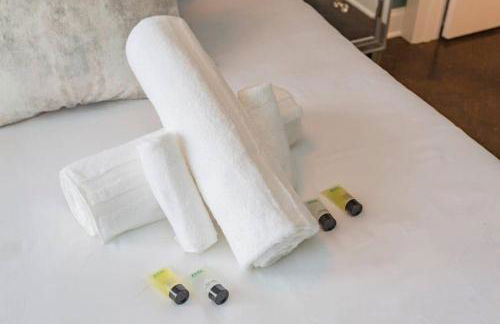 2 5 miles to DWNTN 3 King Beds - Garage Parking - Foto 34