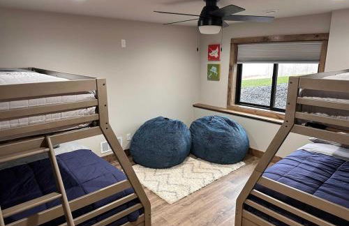 Sunset Serenity 5 Bedroom, Private Lake, Hot Tub - Foto 7