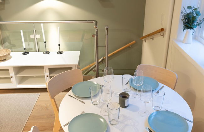 2ndhomes Unique 2-Story Home with Spa - Foto 11