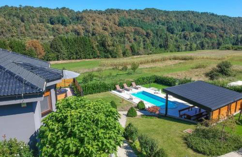 Mala kuća Mia - Foto 60