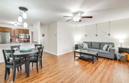 Lakefront Port Clinton Condo with Boat Dock and Slip! - Foto 9