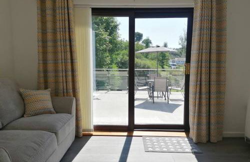 Cottage by the river in Cenarth with seasonal fishing and Wifi - Foto 1