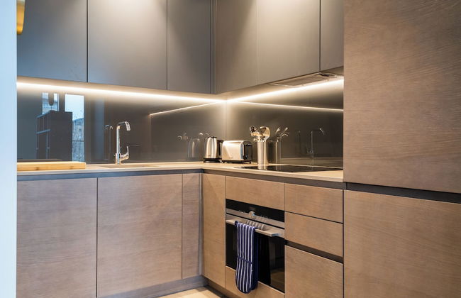 Stylish Studio Apartment With River Views in Londons Bustling Docklands - Foto 9