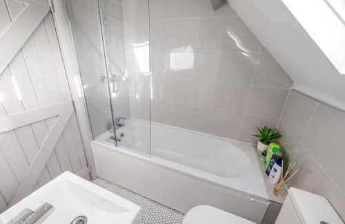 Beautiful 2 Bedroom Cottage in Oxton - Foto 25