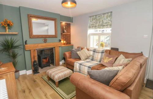 Sunshine Cottage Tideswell, Games room included. - Foto 1