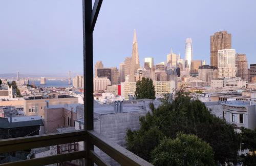 Charming 2BR Cottage with Bay and City Views-Gated Luxury Private Place - Foto 14