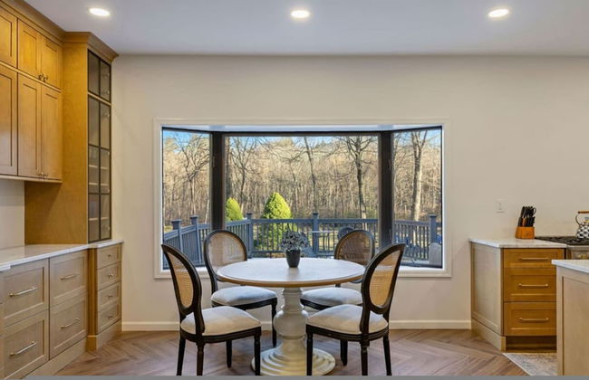 Elegant Spring Stay on Peaceful Retreat - Photo 33