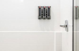 Spacious 5BR Getaway w Game Room & Modern Comfort - Photo 25