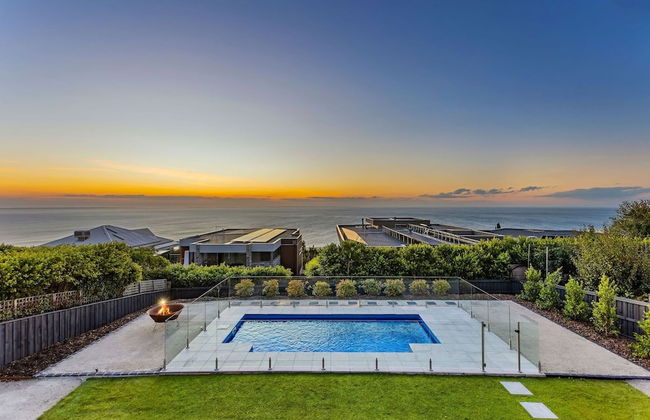Clifftop Family Retreat With Views Pool - Foto 4