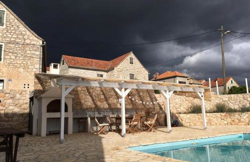 Secluded stone villa with private pool & garden - Foto 27