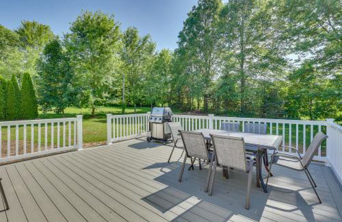 Fish, Hike and Golf Leisurely Navarre Home with Yard! - Foto 19