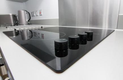 iSTAY APARTMENTS at VIZION - Fully Equipped Modern Serviced Apartments with Balconies, Superfast Broadband, Free Allocated Parking Space, 24h Security, Rooftop Gardens, Located in Central MK - Photo 53