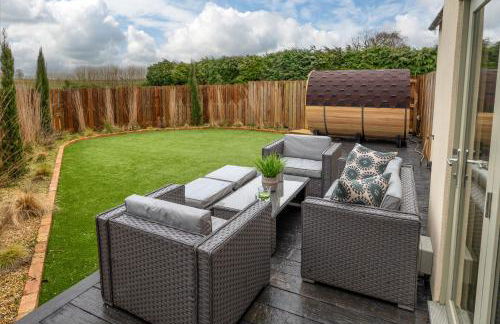 Designer Cotswold post house with external sauna - Foto 20