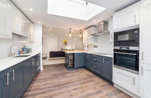 The Old Hotel - Photo 35