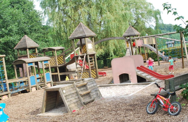 Holiday Home in Vielsalm With Lake View - Foto 18