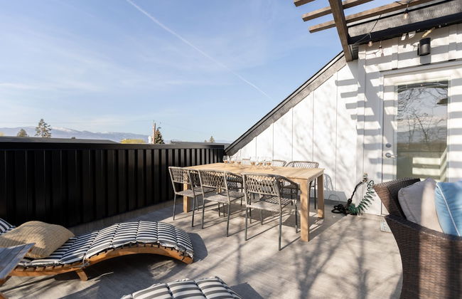 DT 3-lvl Townhouse w Rooftop Patio - Photo 41