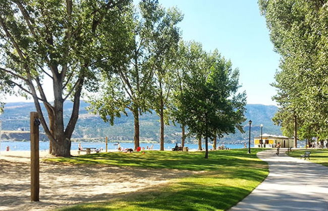 Private Luxury Oasis w Pool HT Parking - Photo 65