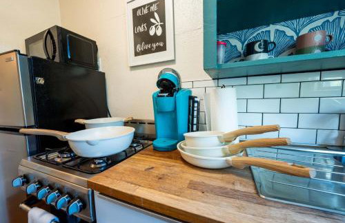 Bloom and Relax Historic 1BR in Downtown - Foto 52